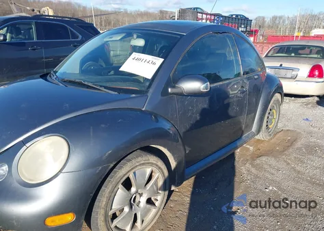 2004 Volkswagen New Beetle Turbo S из США, поврежденный, VIN 3VWFE31C34M416923
